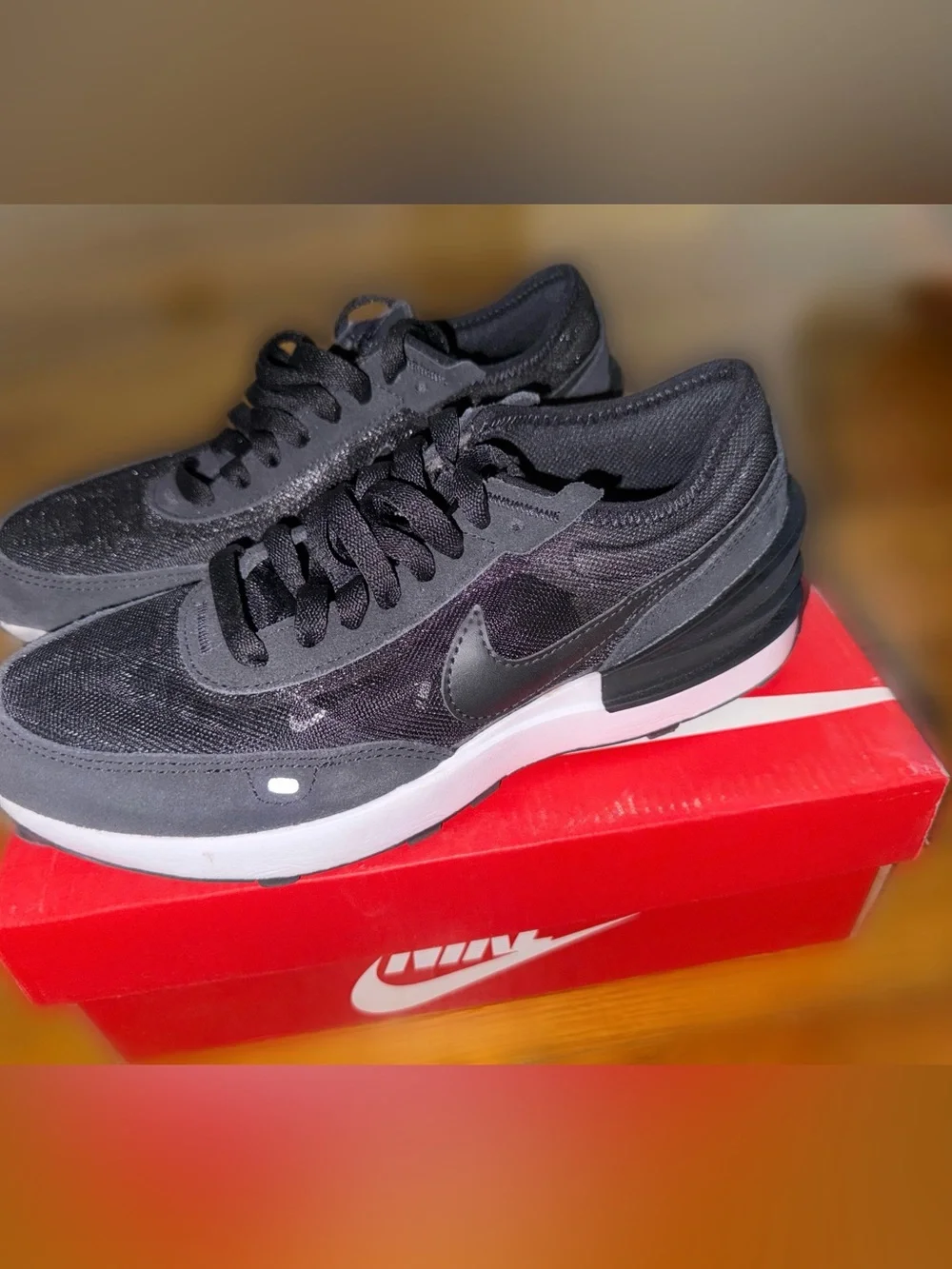 Nike Waffle One (GS) Size 4.5Y - Black & White